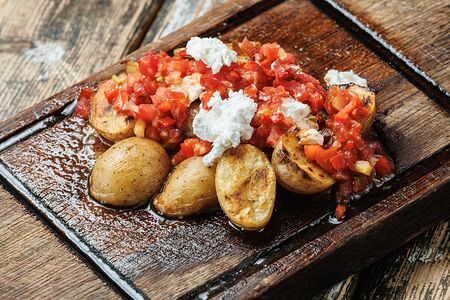 Картофель гриль с сыром