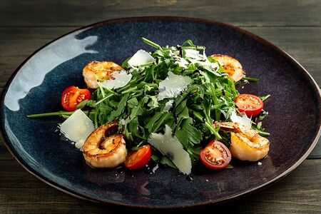 Салат Руккола с тигровыми креветками