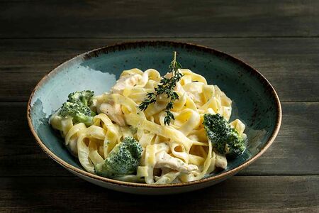 Тальятелле Брокколи и курица