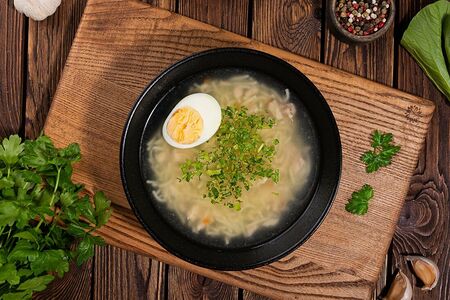 Куриный суп с вермишелью