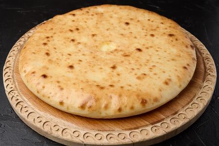 Осетинский пирог с капустой и сыром