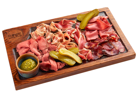 Мясная тарелка