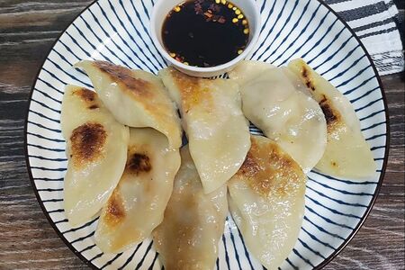 Гедза с креветками с японским соусом