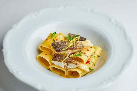 Паккери с сибасом и лимоном