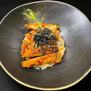 Горячее: Хрустящий цыпленок с соусом терияки