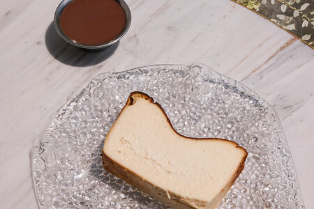 Топленый Сан-Себастьян с шоколадом 