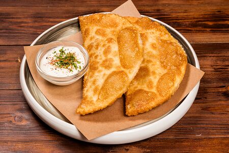 Чебуреки с бараниной и лисичками