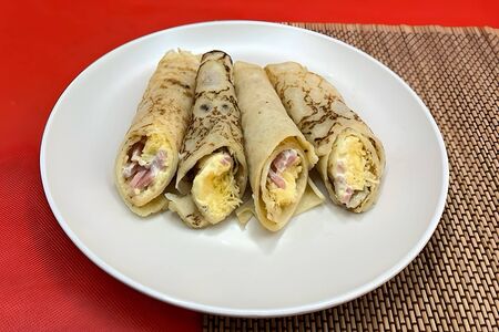 Блины с ветчиной и сыр