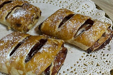 Штрудель с вишней