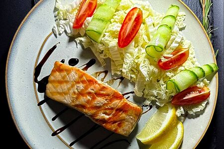 Стейк из лосося