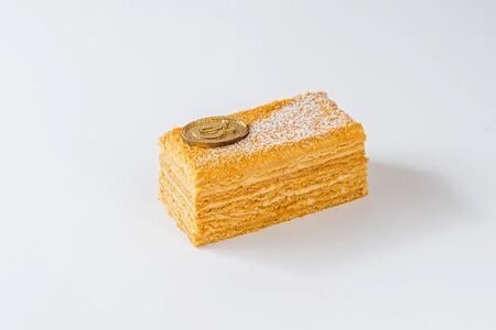 Пирожное Медовик