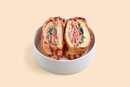 *Маффин мортаделла-сливки