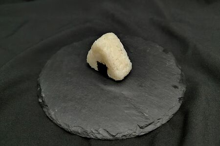 Онигири с креветкой