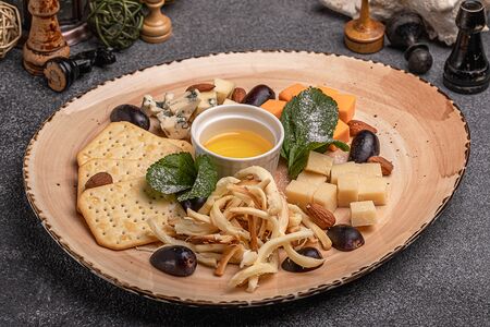 Сырное ассорти