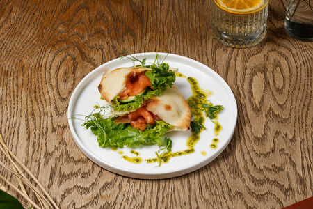 Фокачча с лососем