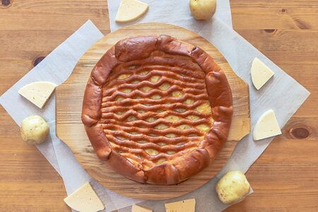 Большой Курица-картофель-сыр