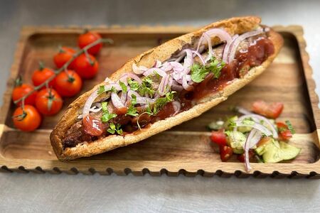 Люля-Кебаб в багете с говядиной