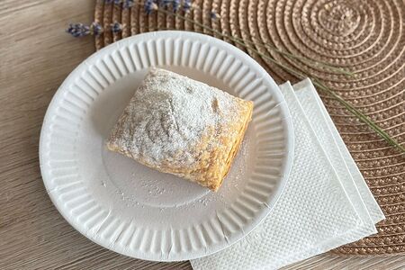 Слойка с яблоком 