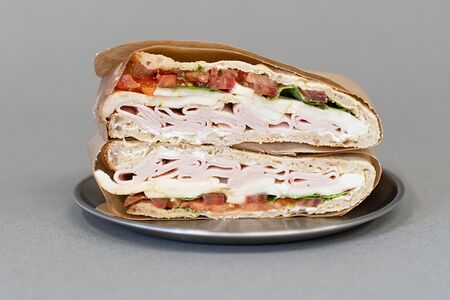 Пучча Капрезе с индейкой