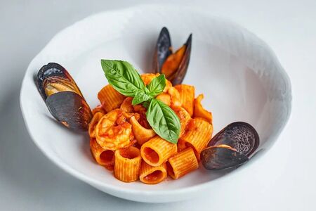 Неаполитанская паста с морепродуктами