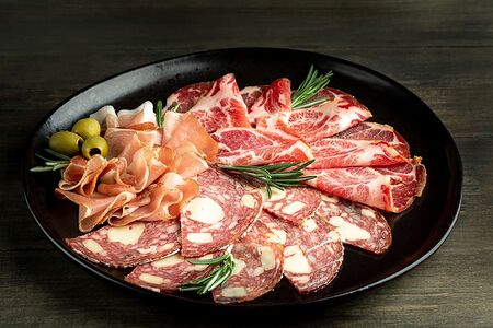 Мясная нарезка