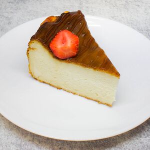 Чизкейк Баскский на греческом сыре с карамелью