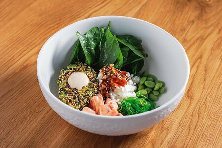 Поке с лососем