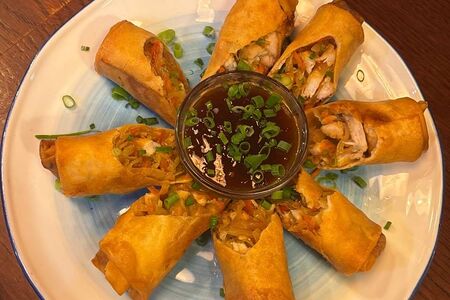 Спринг роллы с курицей 