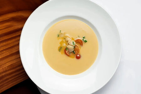 Клэм-чаудер с гребешком