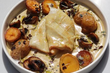 Кальмар гриль в кокосовом карри