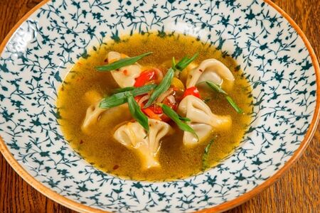 Суп с мини-хинкалями