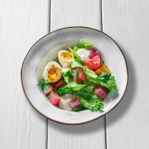 Салат с тунцом