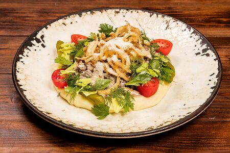 Бефстроганов с лисичками