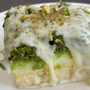 Протеиновое пирожное с фисташкой и катаифи