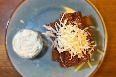 Гренки чесночные