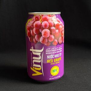 Vinut Красный виноград