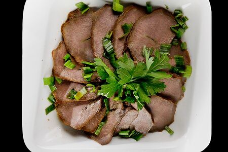 Свиной язык в соевом соусе