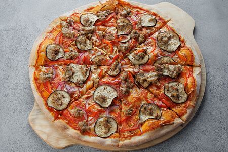 Пицца с бараниной