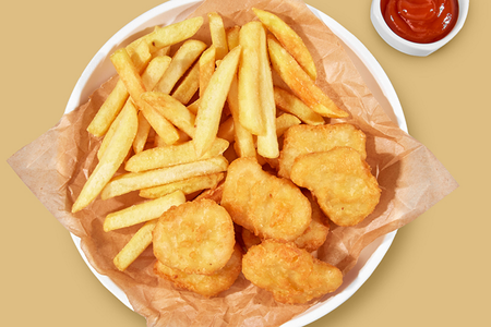 Куриные наггетсы с карт. фри