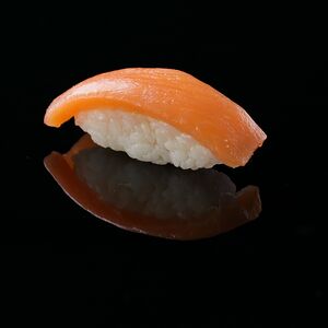 Сяке кунсей суши