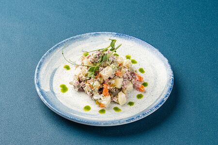 Оливье с ветчиной