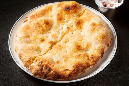 Лепёшка с лабне