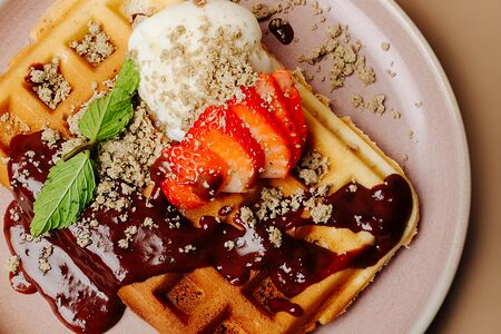 Вафля Нутелла-клубника