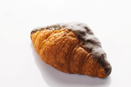 Круассан с молочным шоколадом