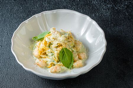 Феттуччине с креветками