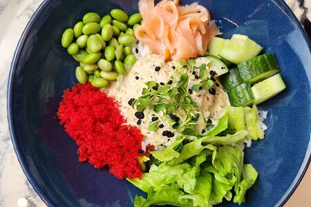 Поке с лососем