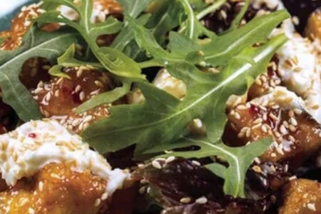 Салат с хрустящим баклажаном