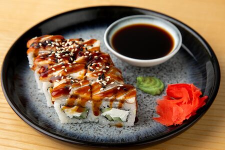 Ролл с угрем 