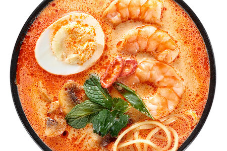 Лакса с яичной лапшой