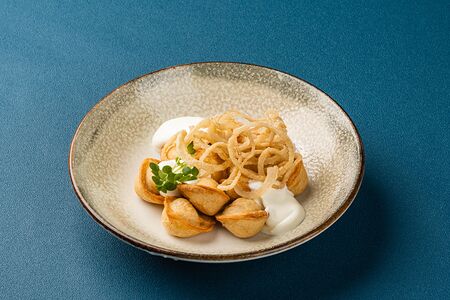 Пельмени с курицей жареные